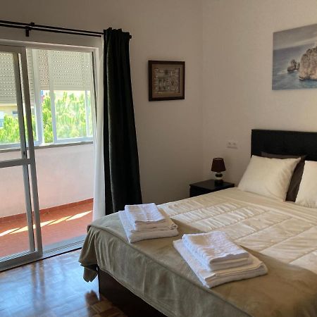 Family Apartment Lisbon-Estoril Esterno foto